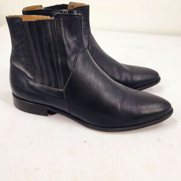 Italeau Lunella Black Chelsea pull on Boot Booties 9.5 39.5 - Picture 1 of 8